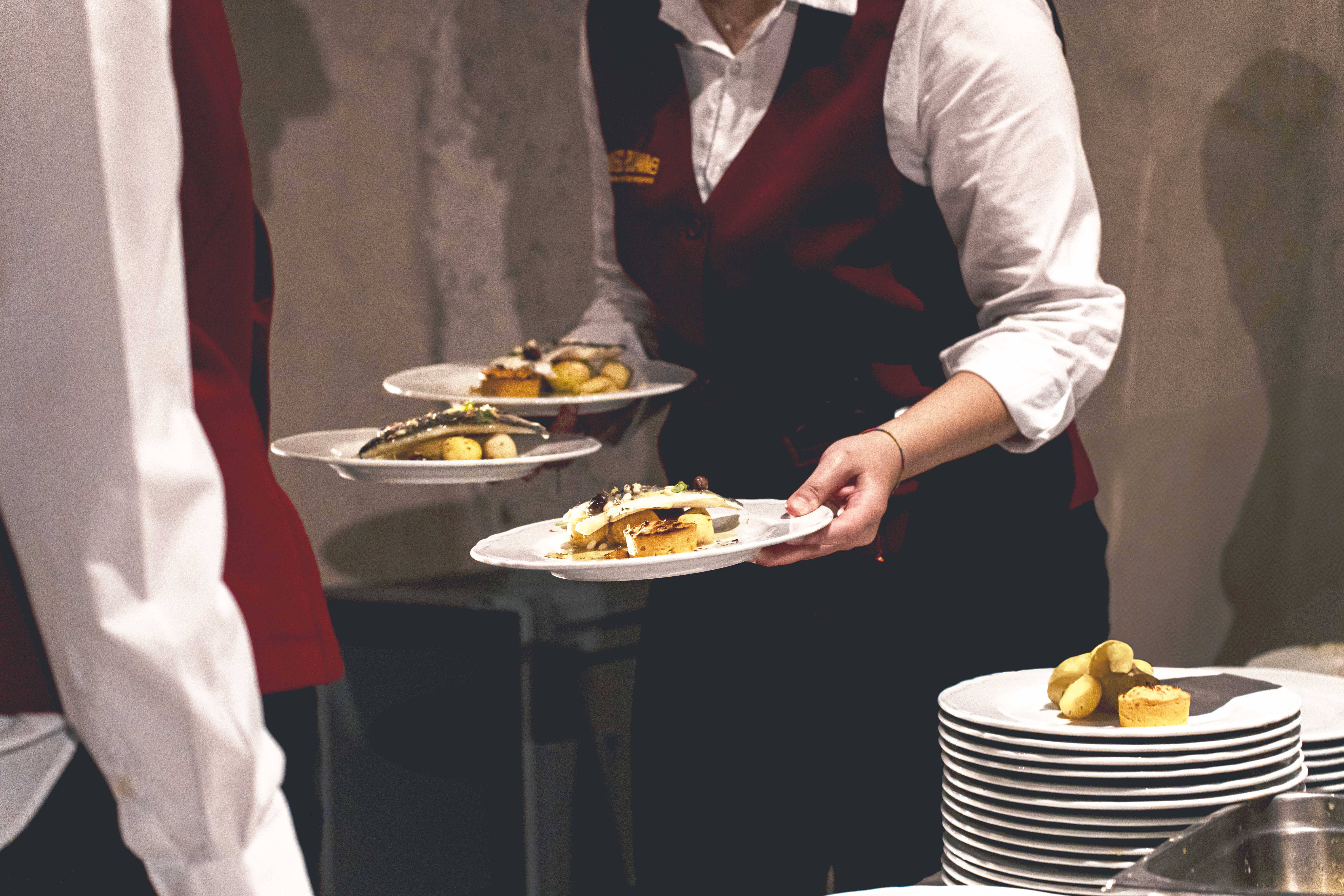 EMMAUS GENOVA - Cooperativa Sociale di Genova che si occupa di inserimento lavorativo di persone svantaggiate, che impiega nei settori della ristorazione, del catering e della cura dell’ambiente