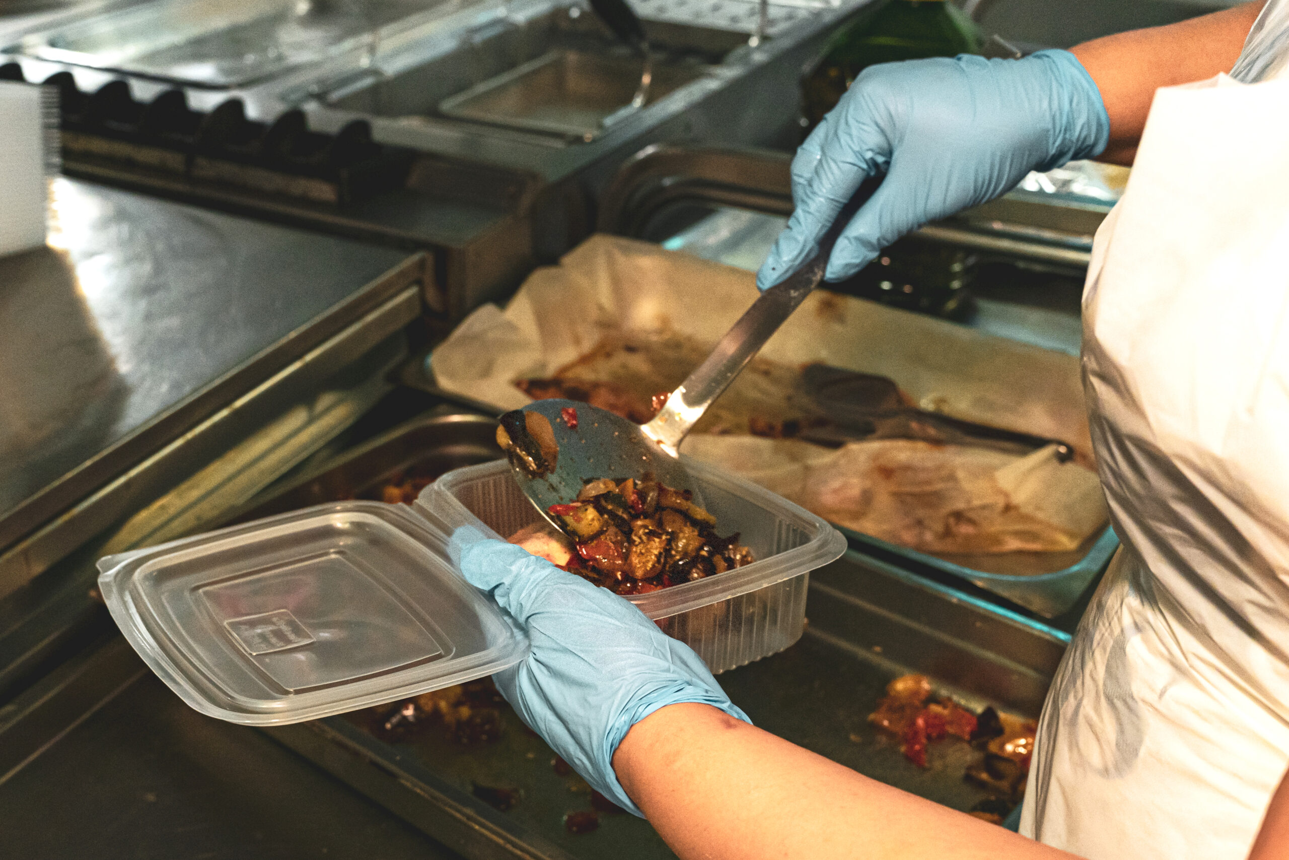 EMMAUS GENOVA - Cooperativa Sociale di Genova che si occupa di inserimento lavorativo di persone svantaggiate, che impiega nei settori della ristorazione, del catering e della cura dell’ambiente