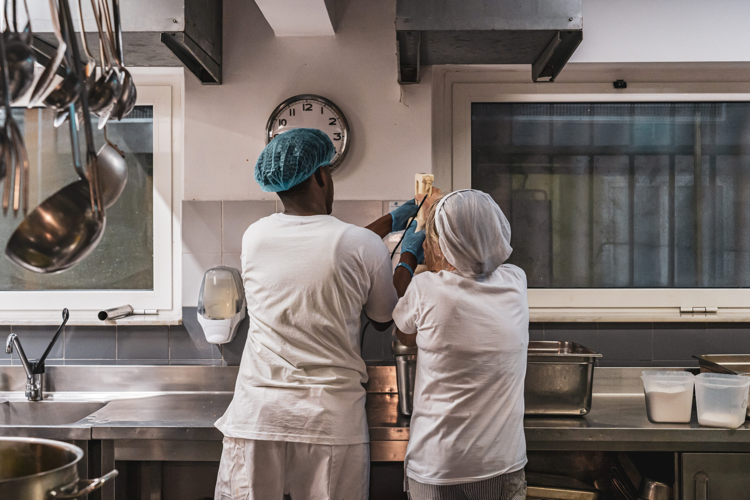EMMAUS GENOVA - Cooperativa Sociale di Genova che si occupa di inserimento lavorativo di persone svantaggiate, che impiega nei settori della ristorazione, del catering e della cura dell’ambiente